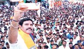 ಬರದ ನಡುವೆ ಬಿಜೆಪಿ ಯಾತ್ರೆಗೆ ಜನಸಾಗರ