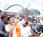 ವಿಜಯೇಂದ್ರ ಕೈ ಬಲಪಡಿಸಿದ ಬಳ್ಳಾರಿ ಪಾದಯಾತ್ರೆ