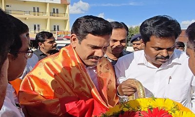 ಬಿ.ವೈ. ವಿಜಯೇಂದ್ರಗೆ ಭವ್ಯ ಸ್ವಾಗತ ಕೋರಿದ ಚಿಕ್ಕಬಳ್ಳಾಪುರ ಮುಖಂಡರು