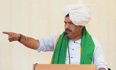 2 ಸಾವಿರ ಕೊಟ್ಟು 10 ಸಾವಿರ ಕಿತ್ತುಕೊಳ್ಳುವ ಸರ್ಕಾರ: ವಿಜಯೇಂದ್ರ ಕಿಡಿ