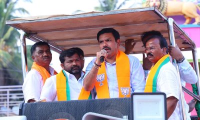 2 ಕ್ಷೇತ್ರ ಕೈಜಾರುವ ಭೀತಿಯಿಂದ ಸಿಎಂಗೆ ನಿದ್ರೆ ಬರುತ್ತಿಲ್ಲ ಎಂದ ವಿಜಯೇಂದ್ರ