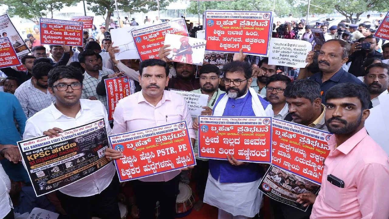 KPSC recruitment scam: ಕೆಪಿಎಸ್‌ಸಿ ಸೇರಿ ಎಲ್ಲಾ ನೇಮಕಾತಿ ಅಕ್ರಮಗಳನ್ನು ತಕ್ಷಣವೇ ಸಿಬಿಐ ತನಿಖೆಗೆ ವಹಿಸಿ: ವಿಜಯೇಂದ್ರ ಆಗ್ರಹ