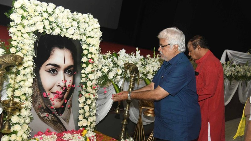 B Sarojadevi  (1)