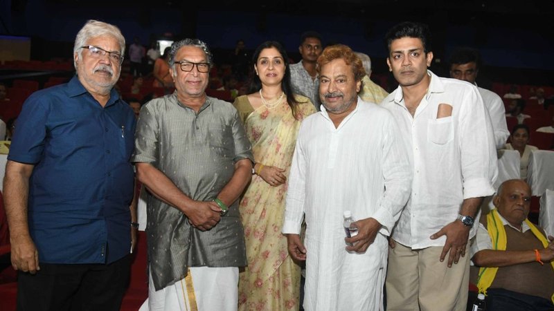 B Sarojadevi  (5)