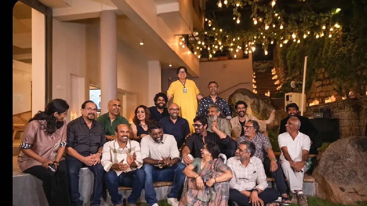 Baahubali reunion: ಬಾಹುಬಲಿಗೆ ದಶಕದ ಸಂಭ್ರಮ- ಮತ್ತೆ ಗುಡ್‌ನ್ಯೂಸ್ ಕೊಟ್ಟ ರಾಜಮೌಳಿ - Image 1