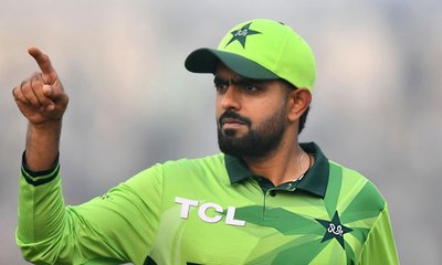 ಪಾಕಿಸ್ತಾನ ಏಕದಿನ ತಂಡದಲ್ಲಿ ಸ್ಥಾನ ಕಳೆದುಕೊಂಡ ಬಾಬರ್‌ ಆಝಮ್‌!