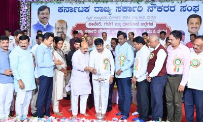 ಅಧಿಕಾರಿಗಳು ಜನರ ಪರ ಕಾರ್ಯ ನಿರ್ವಹಿಸಿದರೆ ನಾಡು ಸುಭಿಕ್ಷ: ಬೊಮ್ಮಾಯಿ