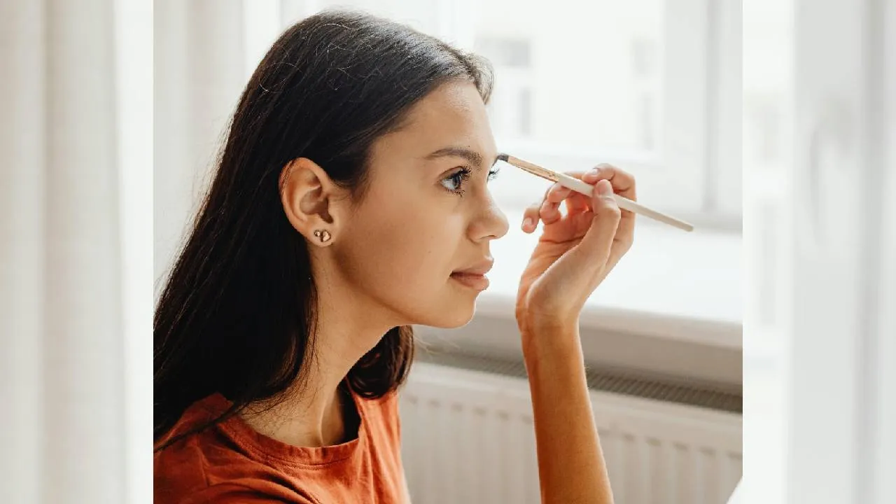 Beauty Trend 2025: ಹುಬ್ಬಿನ ಇನ್‌ಸ್ಟಂಟ್ ಸೌಂದರ್ಯ ಹೆಚ್ಚಿಸಲು ಬಂತು ಐಬ್ರೋ ಟ್ಯಾಟೂ ಪೆನ್! - Image 4