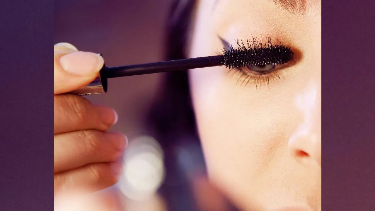 Beauty Trend 2025: ಕಂಗಳ ಕಾಂತಿ ಹೆಚ್ಚಿಸುವ ಮಸ್ಕರಾ ಸೀಕ್ರೇಟ್ಸ್ - Image 5