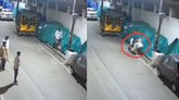 ಬೆಂಗಳೂರಿನಲ್ಲಿ ಅಘಾತಕಾರಿ ಘಟನೆ: ರಸ್ತೆಬದಿ ಮಳಿಗೆಯಿಂದ ಗಣೇಶ ಮೂರ್ತಿ ಕಳವು