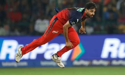 200  ಐಪಿಎಲ್‌ ವಿಕೆಟ್‌ಗಳನ್ನು ಪೂರ್ಣಗೊಳಿಸಿದ ಭುವನೇಶ್ವರ್‌ ಕುಮಾರ್‌!