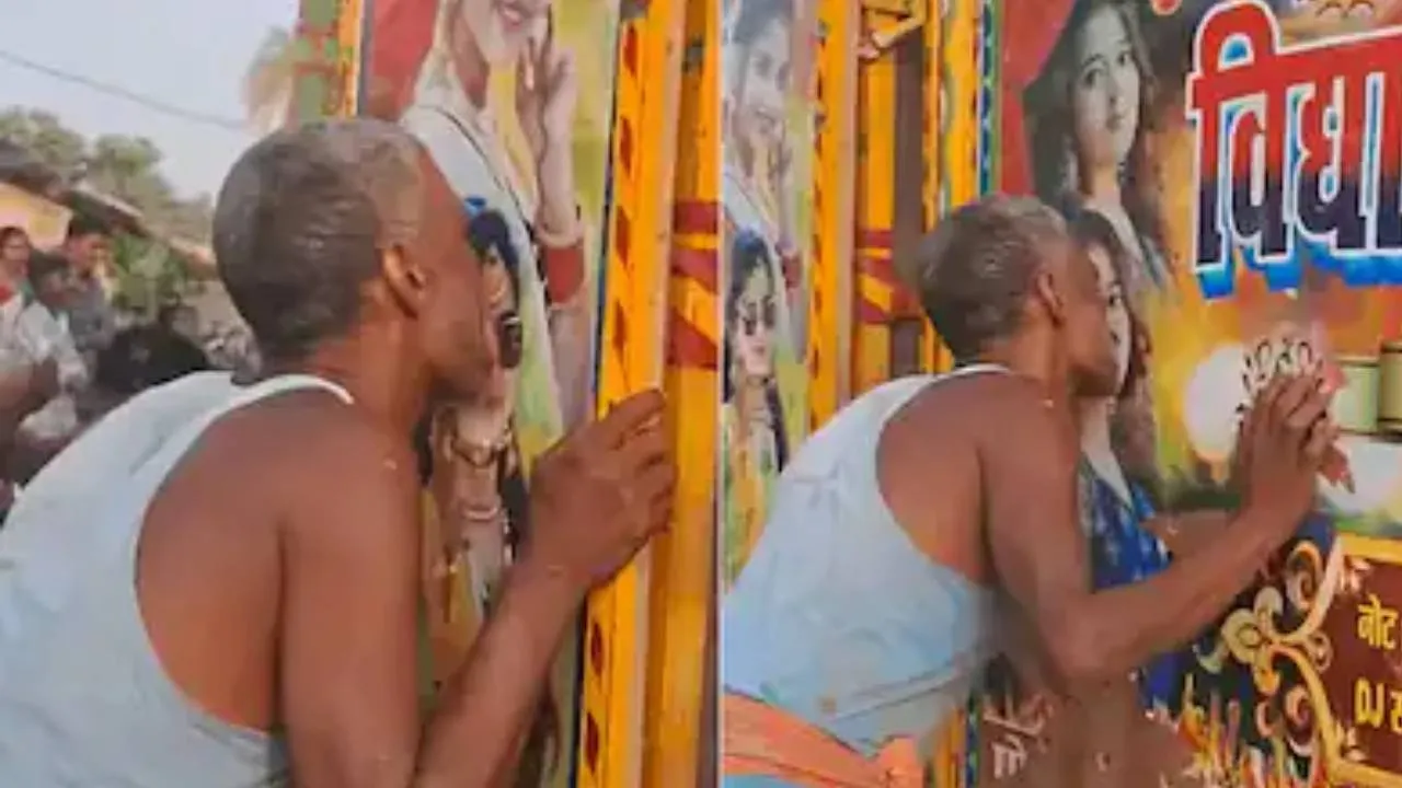 ಅಸಹ್ಯದ ಪರಮಾವಧಿ; ಟ್ರಕ್‌ ಹಿಂಭಾಗದಲ್ಲಿ ಅಂಟಿಸಿದ ಮಹಿಳೆಯರ ಪೋಸ್ಟರ್ ನೆಕ್ಕಿದ ಕಾಮುಕ ಅಂಕಲ್‌! ವಿಡಿಯೊ ವೈರಲ್‌