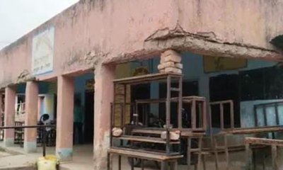 191 ವಿದ್ಯಾರ್ಥಿಗಳಿರುವ ಸರ್ಕಾರಿ ಶಾಲೆಯಲ್ಲಿ ಕಂಬ ಕುಸಿತ