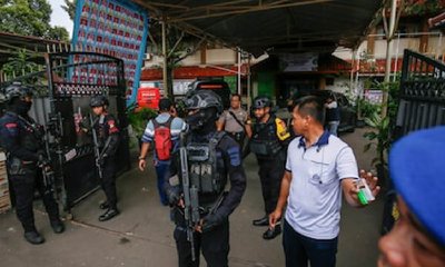 ಶಾಲಾ ಮಸೀದಿಯಲ್ಲಿ ಪ್ರಾರ್ಥನೆ ವೇಳೆ  ಬಾಂಬ್‌ ಸ್ಫೋಟ