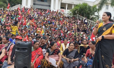 ಕರಾಳ ದಿನಾಚರಣೆಯಲ್ಲಿ ಸ್ಕೀಂ ನೌಕರರ ಆಕ್ರೋಶ