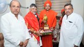ಡಾ. ಅಲ್ಲಮಪ್ರಭು ಸ್ವಾಮೀಜಿ ಆಶೀರ್ವಾದ ಪಡೆದ ಡಿ.ಕೆ. ಶಿವಕುಮಾರ್