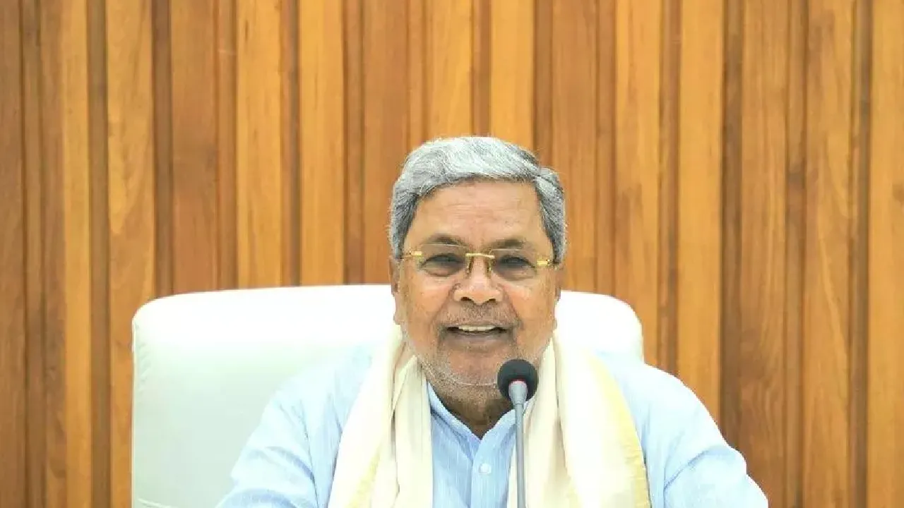 12 ನೇ ತರಗತಿಯವರೆಗೆ  ಧಾರ್ಮಿಕ ಸಂಕೇತಗಳನ್ನು ವಿದ್ಯಾರ್ಥಿಗಳು ಧರಿಸಬಹುದು: ಸಿಎಂ ಸಿದ್ದರಾಮಯ್ಯ