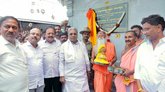 ಮನೆದೇವರ ದರ್ಶನ ಪಡೆದು ಲಾವಣಿ ಹಾಡಿದ ಸಿಎಂ ಸಿದ್ದರಾಮಯ್ಯ