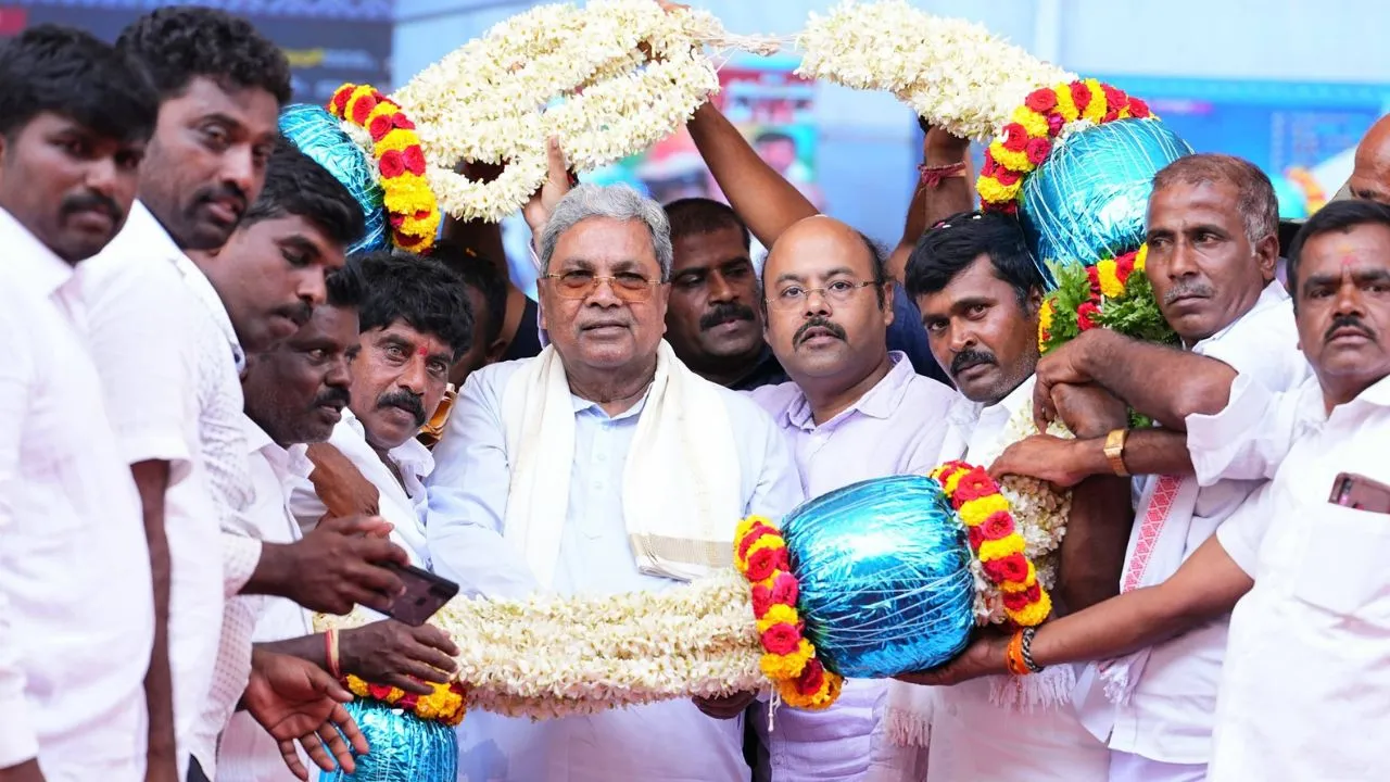 ಸಿಎಂ ಬದಲಾವಣೆ ವಿಚಾರ; ಬಜೆಟ್‌ ಬೆನ್ನಲ್ಲೇ ಶಾಕಿಂಗ್‌ ಹೇಳಿಕೆ ನೀಡಿದ ಸಿದ್ದರಾಮಯ್ಯ!