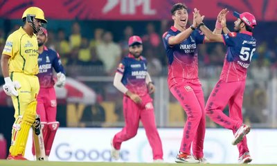 ಹೀನಾಯವಾಗಿ ಸೋತ ಚೆನ್ನೈ ಸೂಪರ್ ಕಿಂಗ್ಸ್ ವಿರುದ್ಧ ಫ್ಯಾನ್ಸ್ ಕಿಡಿ!