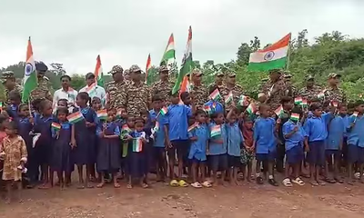 ಛತ್ತೀಸಗಢದ ನಕ್ಸಲ್‌ ಪೀಡಿತ ಕುಗ್ರಾಮಗಳಲ್ಲಿ ಧ್ವಜಾರೋಹಣ