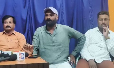 ಪ್ರದೀಪ್ ಈಶ್ವರ್ ಮೇಲೆ ದುರುದ್ದೇಶದ ದಾಳಿ: ಕಾಂಗ್ರೆಸ್ ಮುಖಂಡರ ಆಕ್ರೋಶ