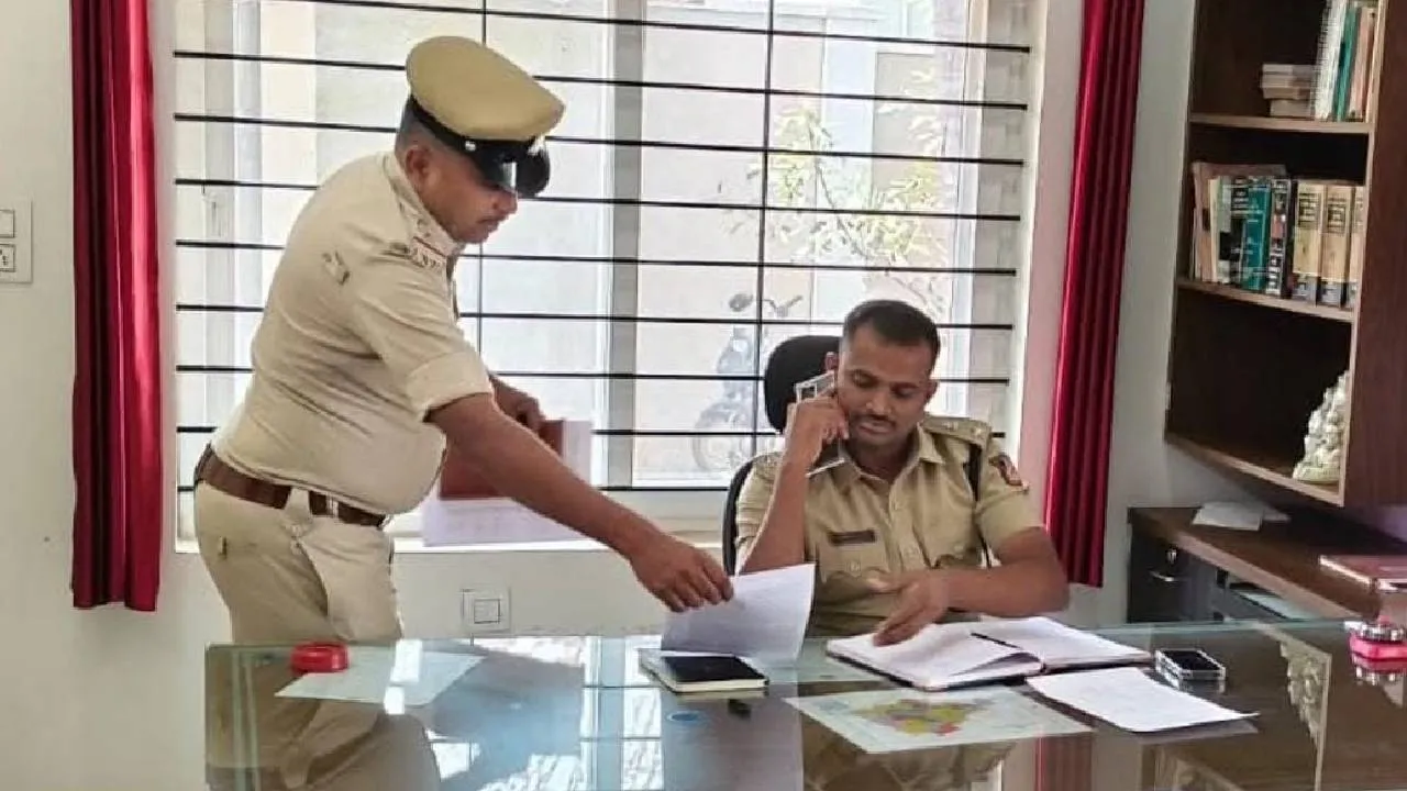 ಹುಳಿಯಾರು, ಹಂದನಕೆರೆ ಠಾಣೆಗಳಿಗೆ ಬೇಕಿದೆ 'ಕಾಯಂ' ಸಾರಥಿ: ಪ್ರಭಾರ ಹೊರೆಯಿಂದ ತಿಪಟೂರು ಪಿಎಸ್‌ಐ ಯತೀಶ್ ಹೈರಾಣ!