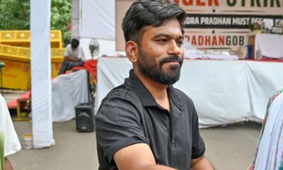 ಕಾಕ್ರೋಚ್ ಜನತಾ ಪಾರ್ಟಿಗೆ ಗೆಲುವು