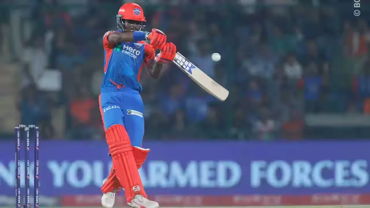 ಡೆಲ್ಲಿಯನ್ನು ಮಣಿಸಿದ ಗುಜರಾತ್‌ ಟೈಟನ್ಸ್‌: ಆರ್‌ಸಿಬಿ ಸೇರಿ 3 ತಂಡಗಳಿಗೆ ಐಪಿಎಲ್‌ ಪ್ಲೇಆಫ್ಸ್‌ ಟಿಕೆಟ್‌! - Image 8