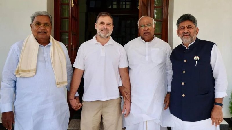 DKS with leaders