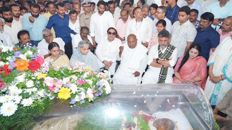 DK Shivakumar -