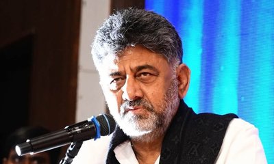 ನನ್ನ ಆಸ್ತಿ ಬಗ್ಗೆ ಕೇಳಕ್ಕೆ ಕುಮಾರಸ್ವಾಮಿ ಏನು ಐಟಿ ಅಧಿಕಾರಿನಾ?: ಸಿಎಂ
