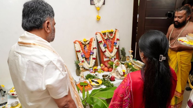 DK Shivakumar (46)