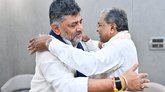 ಬ್ರೇಕ್‌ಫಾಸ್ಟ್‌ ಮೀಟಿಂಗ್‌ನಲ್ಲಿ ಸಿದ್ದರಾಮಯ್ಯ ಕಣ್ಣೀರು!