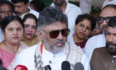 ನರೇಗಾದಲ್ಲಿ ಅಕ್ರಮ ನಡೆದಿದೆ ಎನ್ನುವವರು ಚರ್ಚೆಗೆ ಬರಲಿ: ಡಿಕೆಶಿ ಸವಾಲು