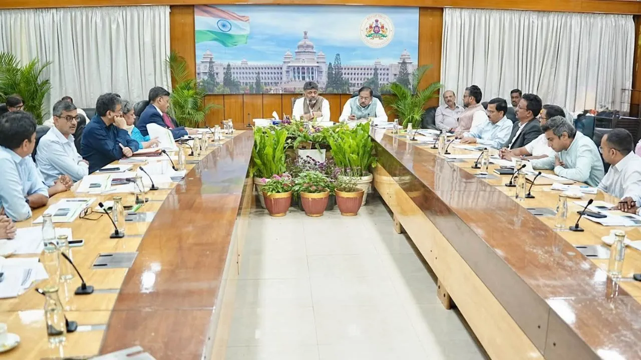 ಕೇಂದ್ರ ಬರ ಅಧ್ಯಯನ ತಂಡದ ಜತೆ ಸಿಎಂ ಮಹತ್ವದ ಸಭೆ; ರಾಜ್ಯದ ವಾಸ್ತವ ಸ್ಥಿತಿ ಮನವರಿಕೆ
