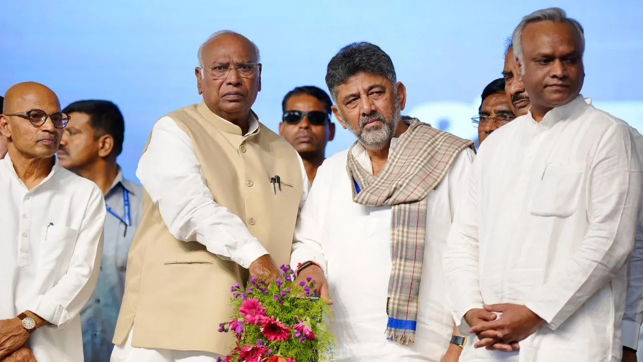 ರೈತರನ್ನು ಬದುಕಿಸಲು ನಮ್ಮ ಸರ್ಕಾರ ಬದ್ಧವಾಗಿದೆ: ಡಿಸಿಎಂ ಡಿ.ಕೆ.ಶಿವಕುಮಾರ್