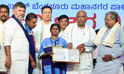ನಮ್ಮ ಸರ್ಕಾರ ಪೌರ ಕಾರ್ಮಿಕರ ಬದುಕಿನಲ್ಲಿ ಬದಲಾವಣೆ ತಂದಿದೆ: ಡಿಕೆಶಿ