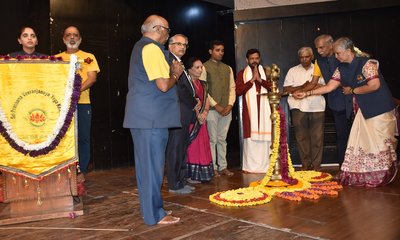 ಆರೋಗ್ಯದ ಸಮಗ್ರ ಪರಿಕಲ್ಪನೆಗೆ ಯೋಗವೇ ಮಾರ್ಗ