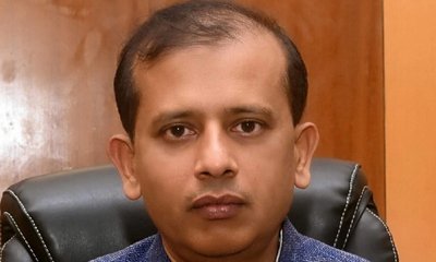 ಜಿಲ್ಲಾಧಿಕಾರಿಗೇ ಅವಾಜ್‌ ಹಾಕಿದ ಯುವಕ!