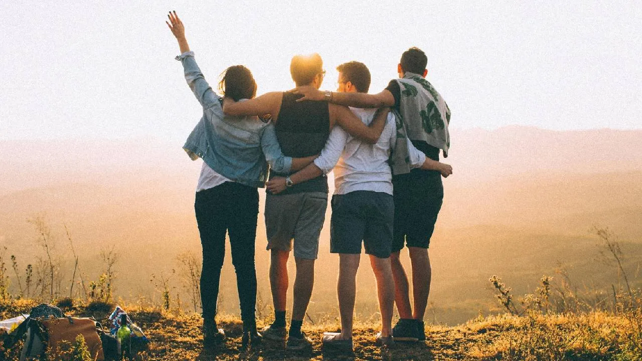 Dasara Holiday Fashion 2025: ದಸರಾ ರಜೆಯ ಮೋಜಿಗೂ ಬಂತು ಹಾಲಿಡೇ ಫ್ಯಾಷನ್ ವೇರ್ಸ್ - Image 3