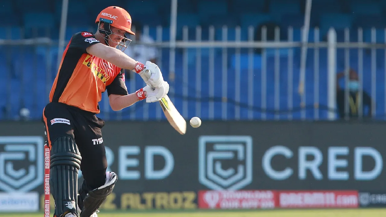 ಐಪಿಎಲ್‌ ಇತಿಹಾಸದಲ್ಲಿ ವೇಗವಾಗಿ 200 ಸಿಕ್ಸರ್‌ ಸಿಡಿಸಿದ ಟಾಪ್‌ 5 ಬ್ಯಾಟ್ಸ್‌ಮನ್‌ಗಳು! - Image 6