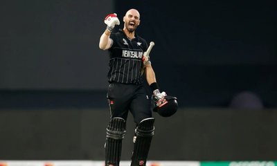 ಶತಕ ಬಾರಿಸಿ ಬಾಬರ್‌ ಆಝಮ್‌ ದಾಖಲೆ ಸರಿಗಟ್ಟಿದ ಡ್ಯಾರಿಲ್‌ ಮಿಚೆಲ್‌!