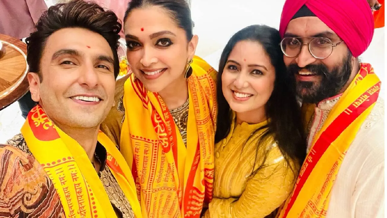 Ranveer Singh and Deepika: ಅಂಬಾನಿ ಕುಟುಂಬದ ಅದ್ಧೂರಿ ಗಣೇಶೋತ್ಸವದಲ್ಲಿ ನಟ ರಣವೀರ್ ಸಿಂಗ್ - ದೀಪಿಕಾ - Image 1