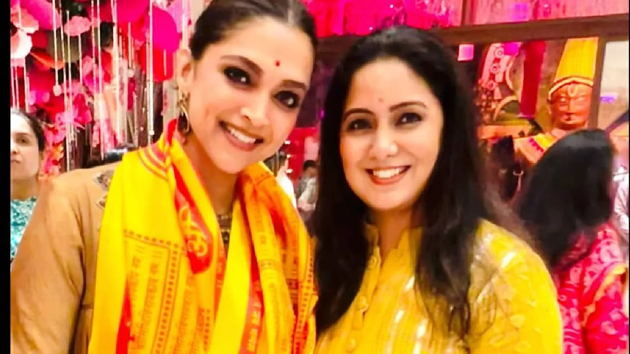 Ranveer Singh and Deepika: ಅಂಬಾನಿ ಕುಟುಂಬದ ಅದ್ಧೂರಿ ಗಣೇಶೋತ್ಸವದಲ್ಲಿ ನಟ ರಣವೀರ್ ಸಿಂಗ್ - ದೀಪಿಕಾ - Image 2