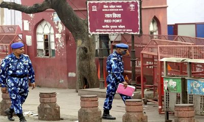 ಸಿಸಿಟಿವಿಯಲ್ಲಿ ಸೆರೆಯಾಯ್ತು ದೆಹಲಿ ಬ್ಲಾಸ್ಟ್‌ ಭೀಕರತೆ; ವಿಡಿಯೋ ನೋಡಿ