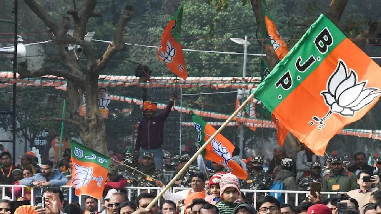 Delhi CM: ಬಿಜೆಪಿ ಶಾಸಕಾಂಗ ಸಭೆ ಮುಂದೂಡಿಕೆ- ಫೆ.20 ದೆಹಲಿ ನೂತನ ಸಿಎಂ ಪ್ರಮಾಣವಚನ ಸಮಾರಂಭ?