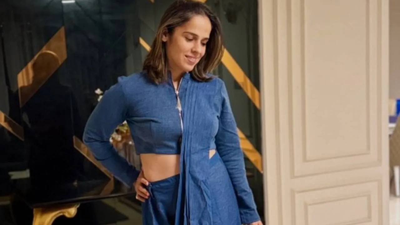 Winter Fashion 2026: ಕ್ರೀಡಾ ಪ್ರೇಮಿಗಳನ್ನು ಸೆಳೆದ ಸೈನಾ ನೆಹ್ವಾಲ್‌ ಡೆನಿಮ್‌ ರೆಡಿ ಸೀರೆ - Image 2