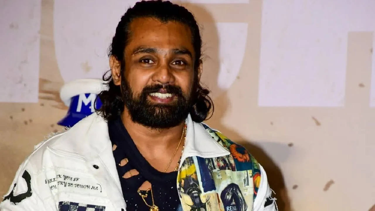 Dhruva Sarja: ಹುಟ್ಟುಹಬ್ಬದ ಸಂಭ್ರಮದಲ್ಲಿ ಧ್ರುವ ಸರ್ಜಾ: ಆ್ಯಕ್ಷನ್ ಪ್ರಿನ್ಸ್ ಸಿನಿ ಜರ್ನಿ ಬಗ್ಗೆ ಇಂಟ್ರಸ್ಟಿಂಗ್ ವಿಚಾರ ಇಲ್ಲಿದೆ - Image 4