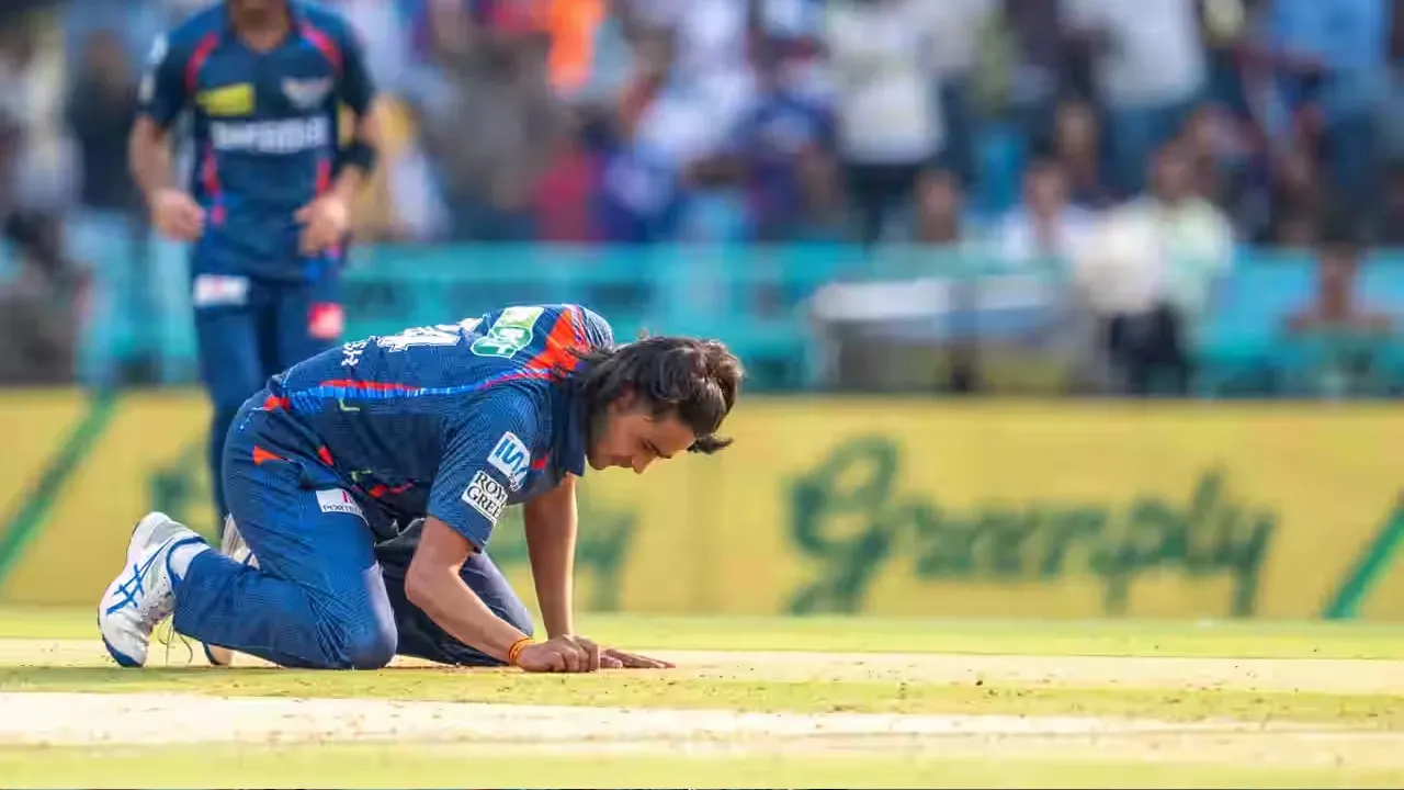 IPL 2025:  ಬಡ ಕುಟುಂಬದಿಂದ ಬಂದು ಐಪಿಎಲ್‌ನಲ್ಲಿ ಮಿಂಚುತ್ತಿರುವ ದಿಗ್ವೇಶ್‌ ರಾಥಿ! - Image 3